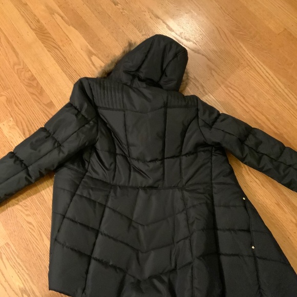 NWT Celebrity Pink puffer Coat - Picture 4 of 8